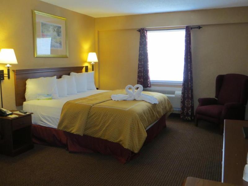 Days Inn By Wyndham Kansas City Kültér fotó